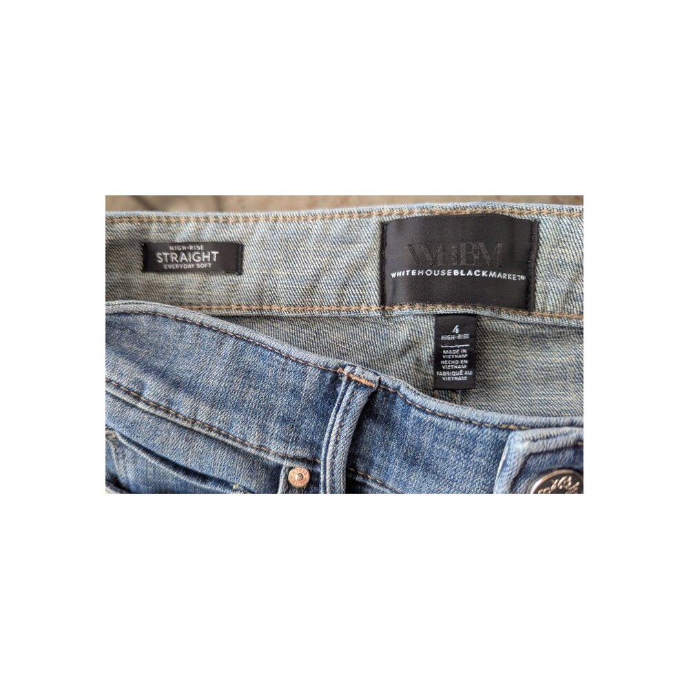WHBM High Rise Straight Leg Jeans Medium Wash Size 4 Stretch Denim EUC - Picture 5 of 8